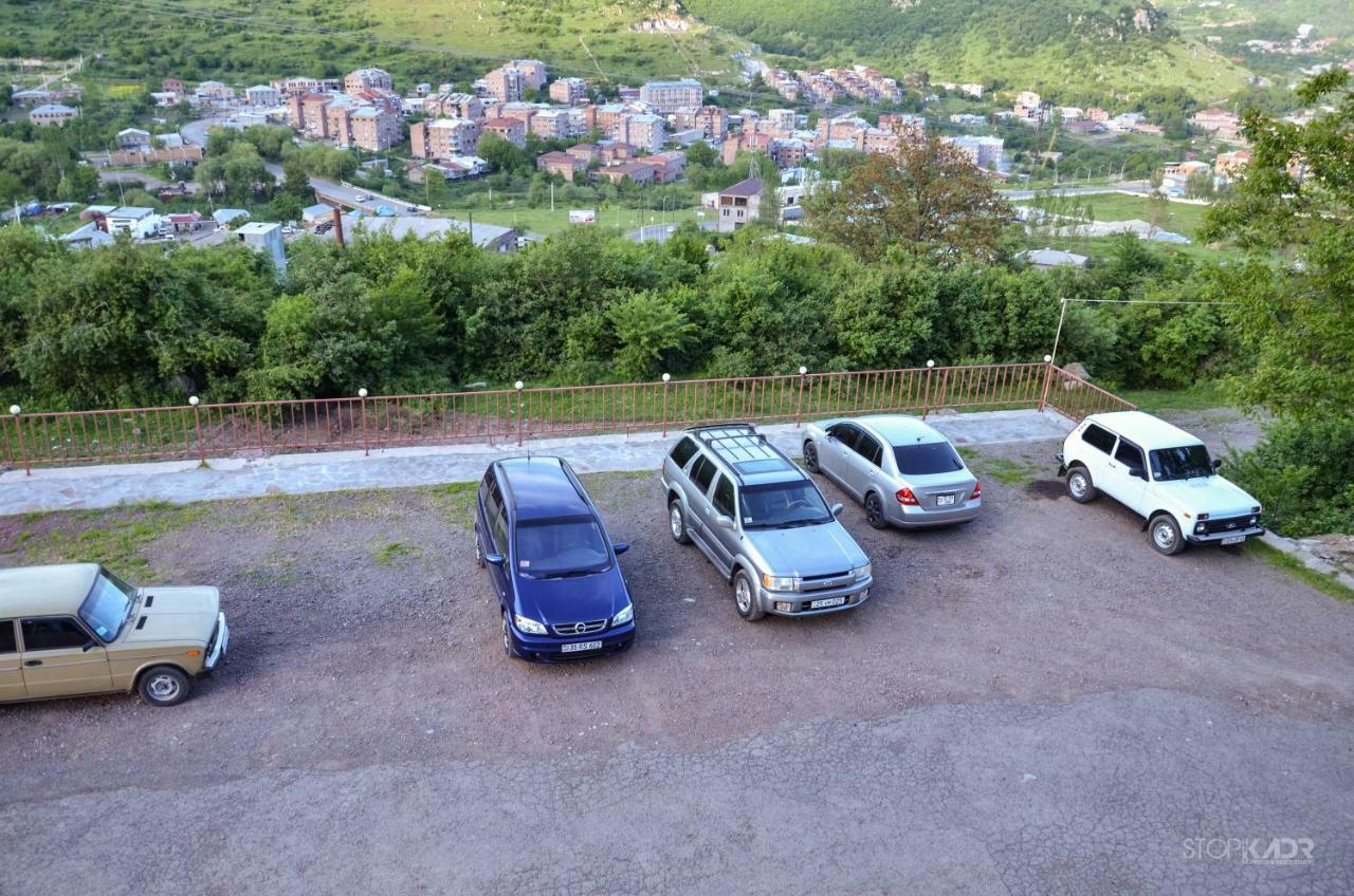 Yeghevnut Hotel Goris Exterior photo